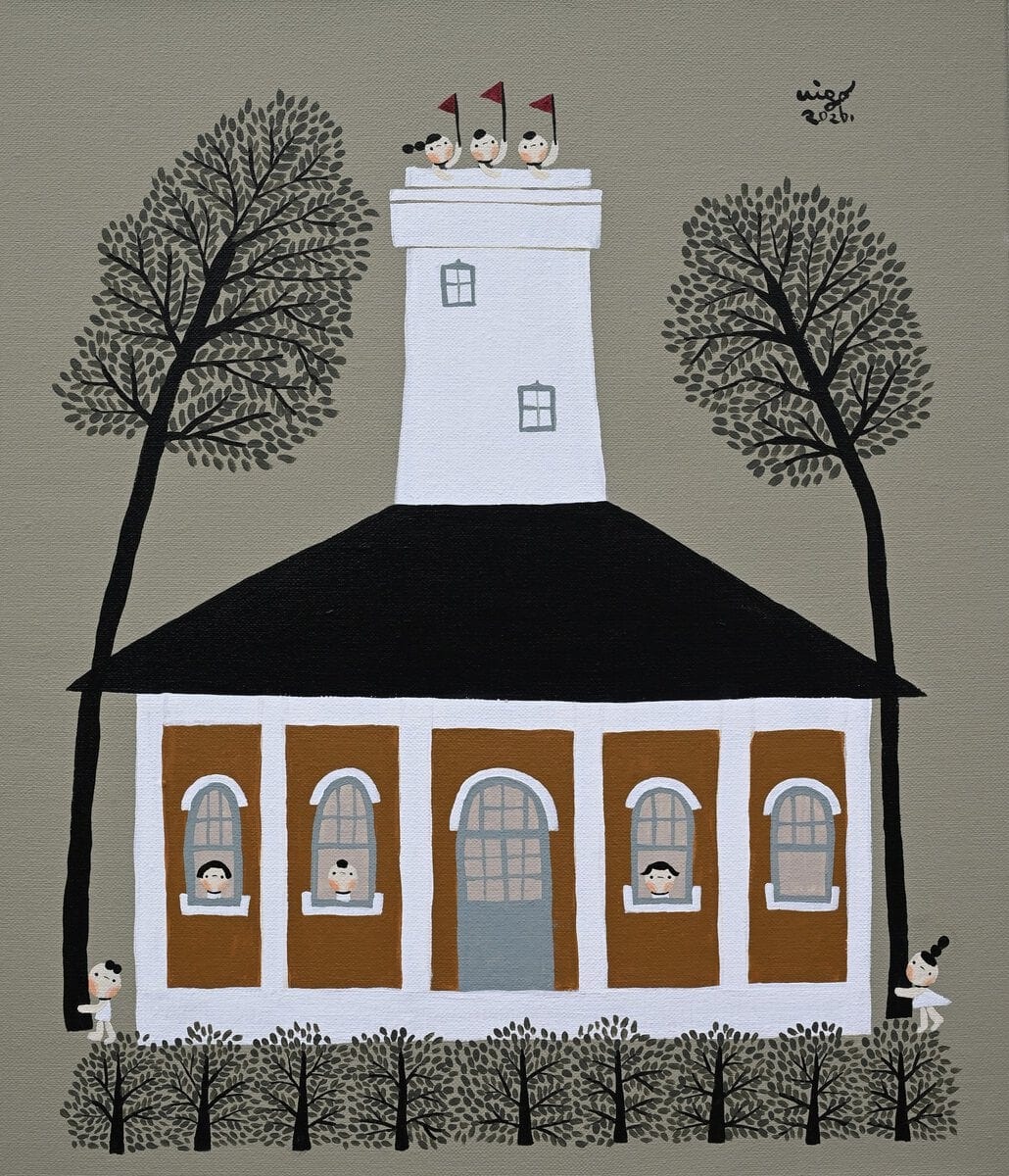 Three tiny red-flag bearers stand atop a white weather observatory, with faces at the windows and tree-huggers at either side.